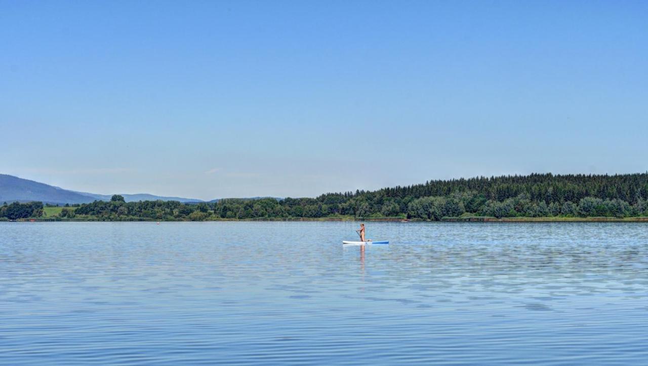 Ubytovani Na Jachte Hotell Lipno nad Vltavou Exteriör bild