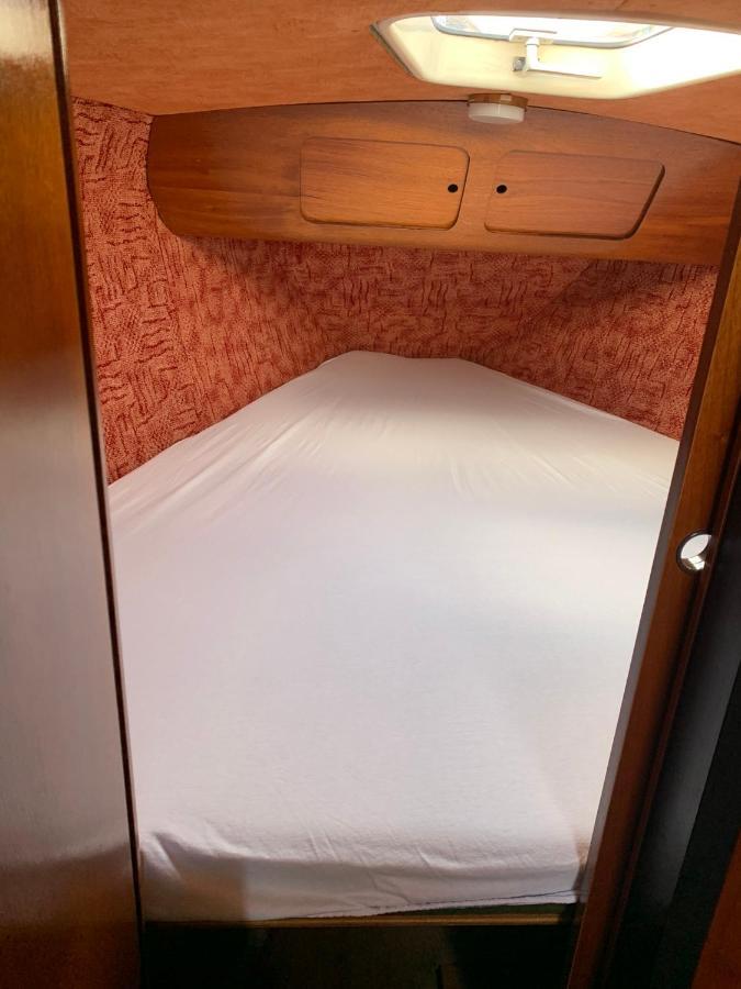 Ubytovani Na Jachte Hotell Lipno nad Vltavou Exteriör bild